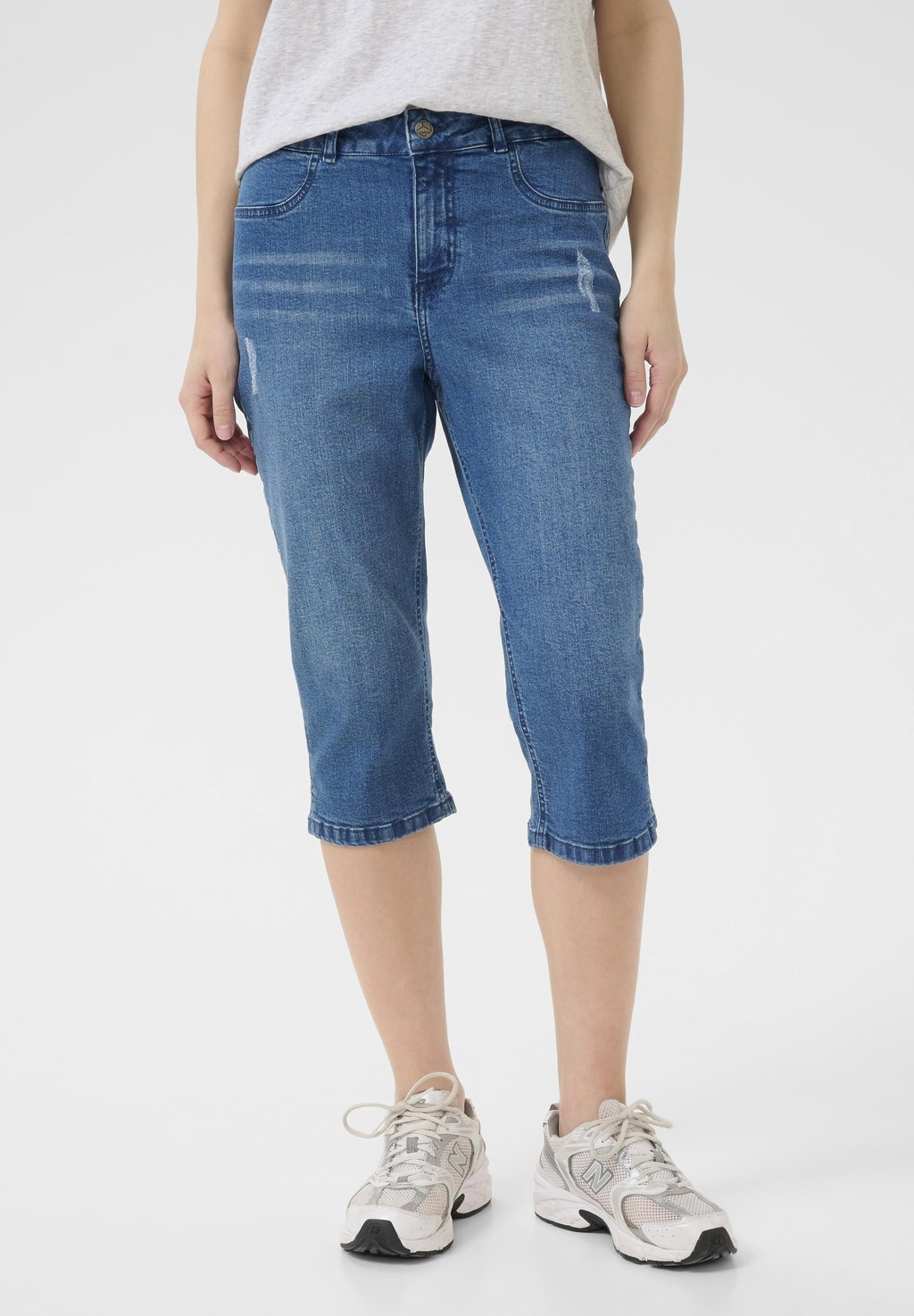 

Джинсовые шорты Kaffe, цвет Washed Destroyed Blue Denim
