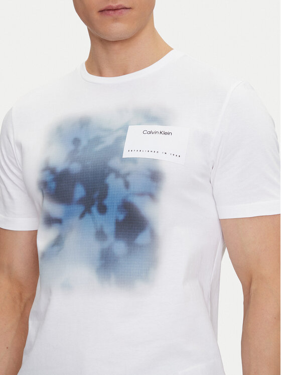 Футболка обычного кроя Photo Print K10K114157 Calvin Klein, белый — фото 4
