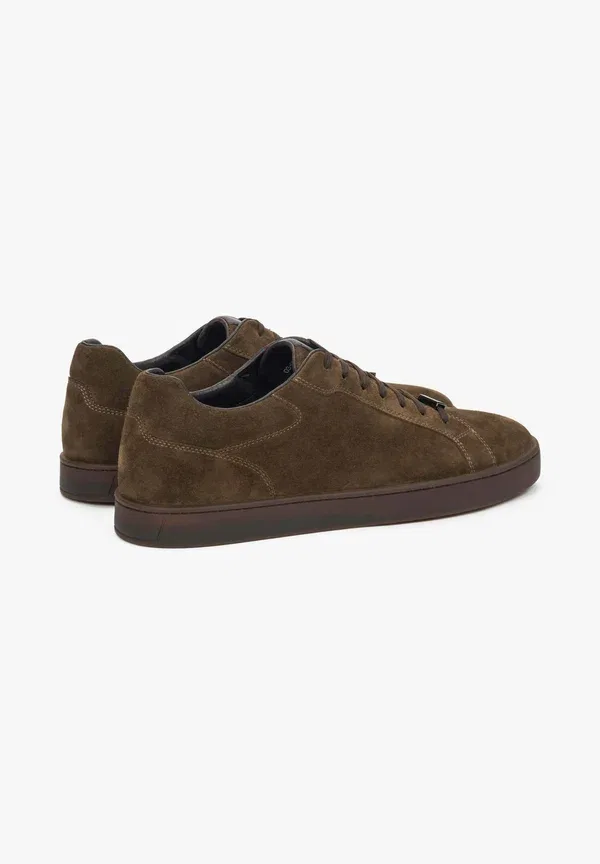 Кроссовки мужские Estro er00119192 40 trainers, темно-коричневый — фото 4