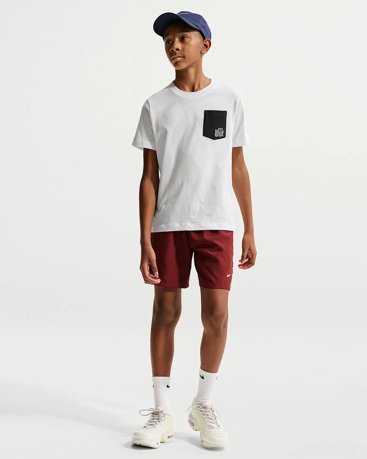 Детская футболка Nike Sportswear Pocket, White/Black — фото 4