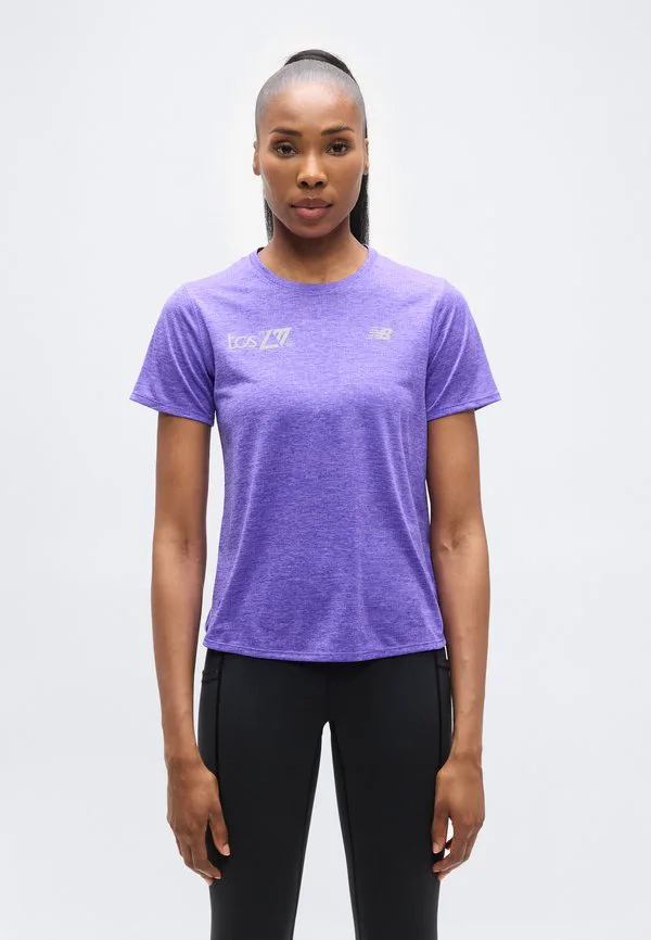 

Футболка для занятий легкой атлетикой, лондонское издание New Balance, Electric Purple, Фиолетовый, Футболка для занятий легкой атлетикой, лондонское издание New Balance, Electric Purple