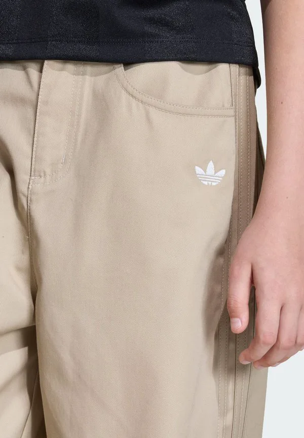 Детские брюки из саржи Adidas Originals, Stone Khaki — фото 3