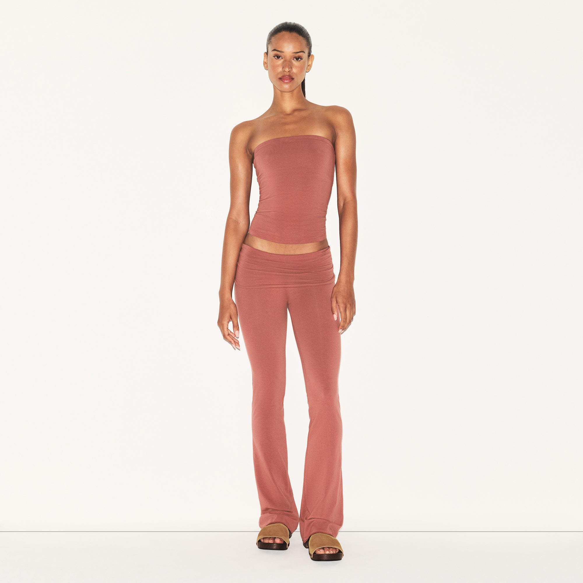 

Брюки SKIMS COTTON JERSEY, цвет redwood