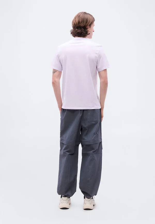 Футболка с графическим принтом в спортивном стиле Calvin Klein, Island Lilac — фото 4