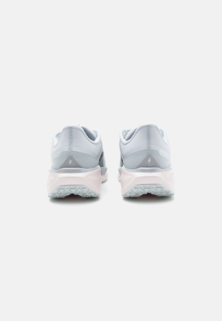 Кроссовки Nike Performance AIR ZM PEGASUS 41 GTX, Light Pumice/Metallic Silver-Coloured/Pure Platinum-Coloured/Silt Red/Light Grey — фото 3