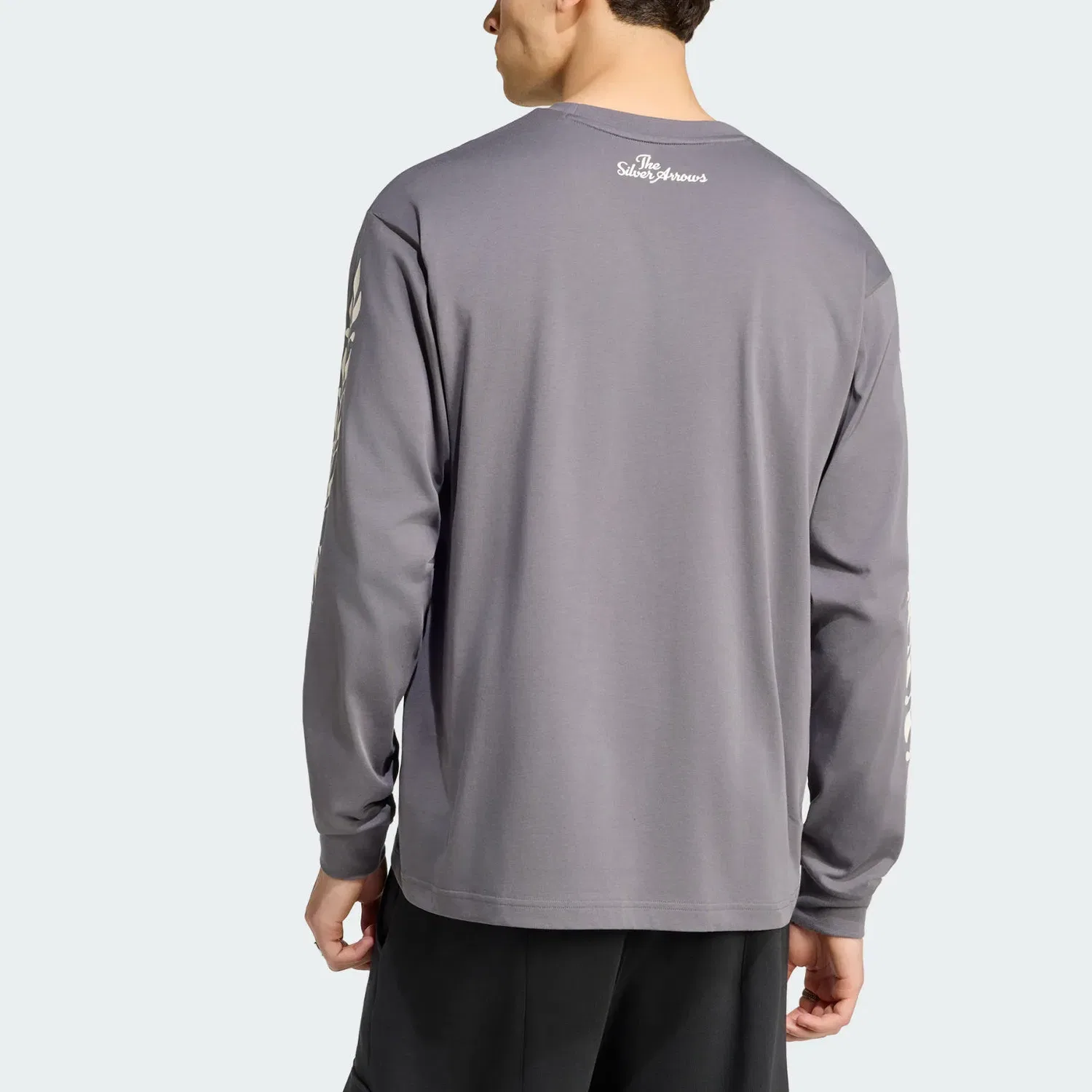 Футболка Racing T Shirt Adidas x Mercedes AMG Petronas Formula 1 Team Silver Arrows, серо-гранитный/бело-жемчужный — фото 4