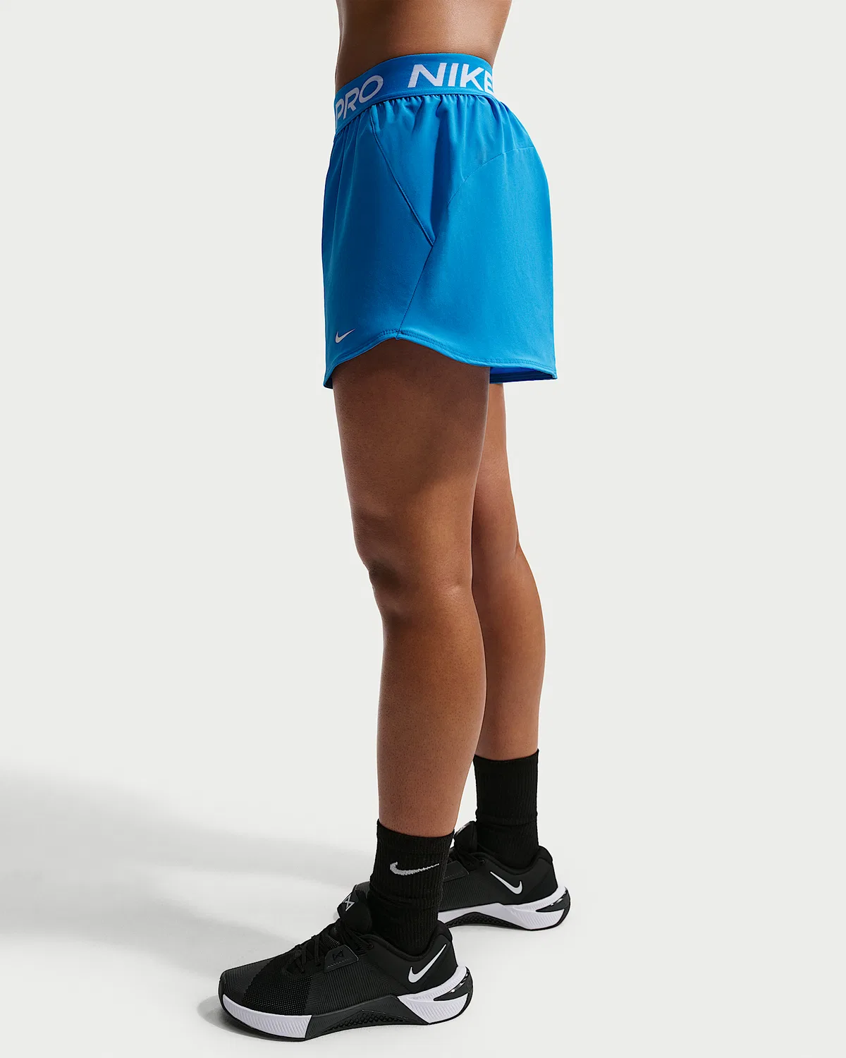 Женские шорты 2-в-1 Nike Pro, Light Photo Blue/White — фото 3