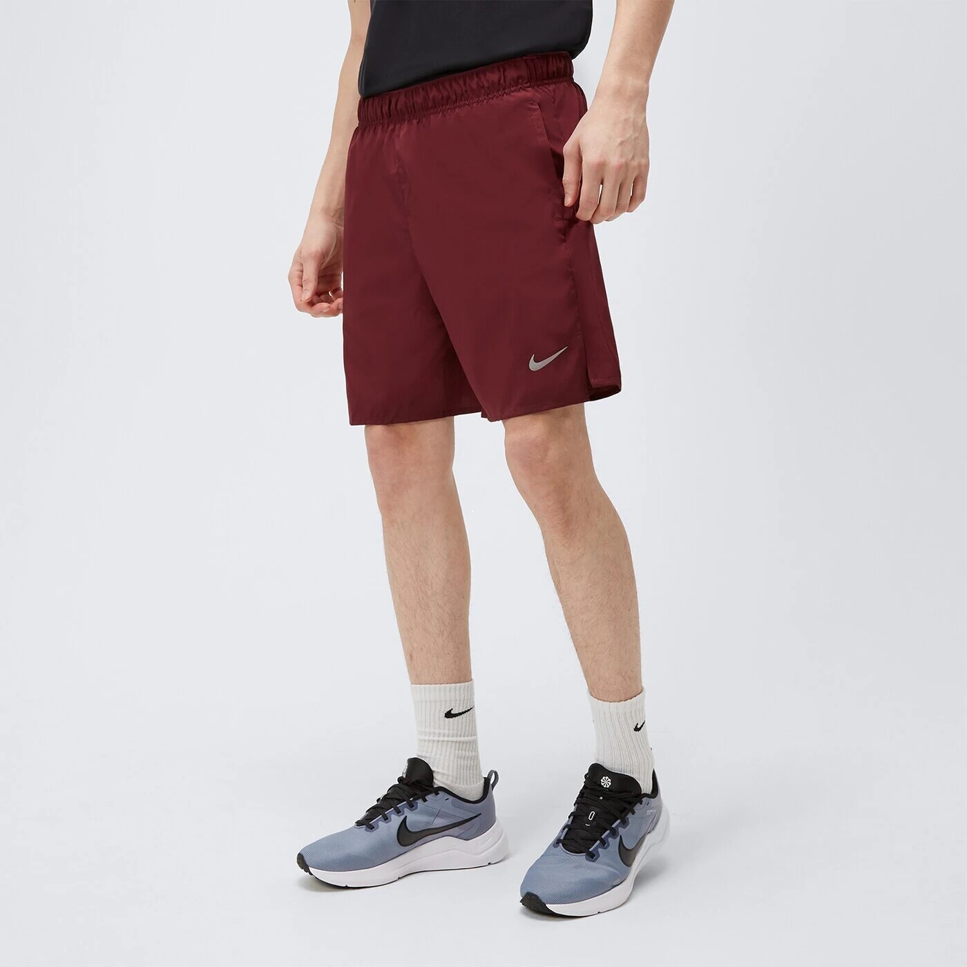 

Шорты Nike Challenger 7, бордовый