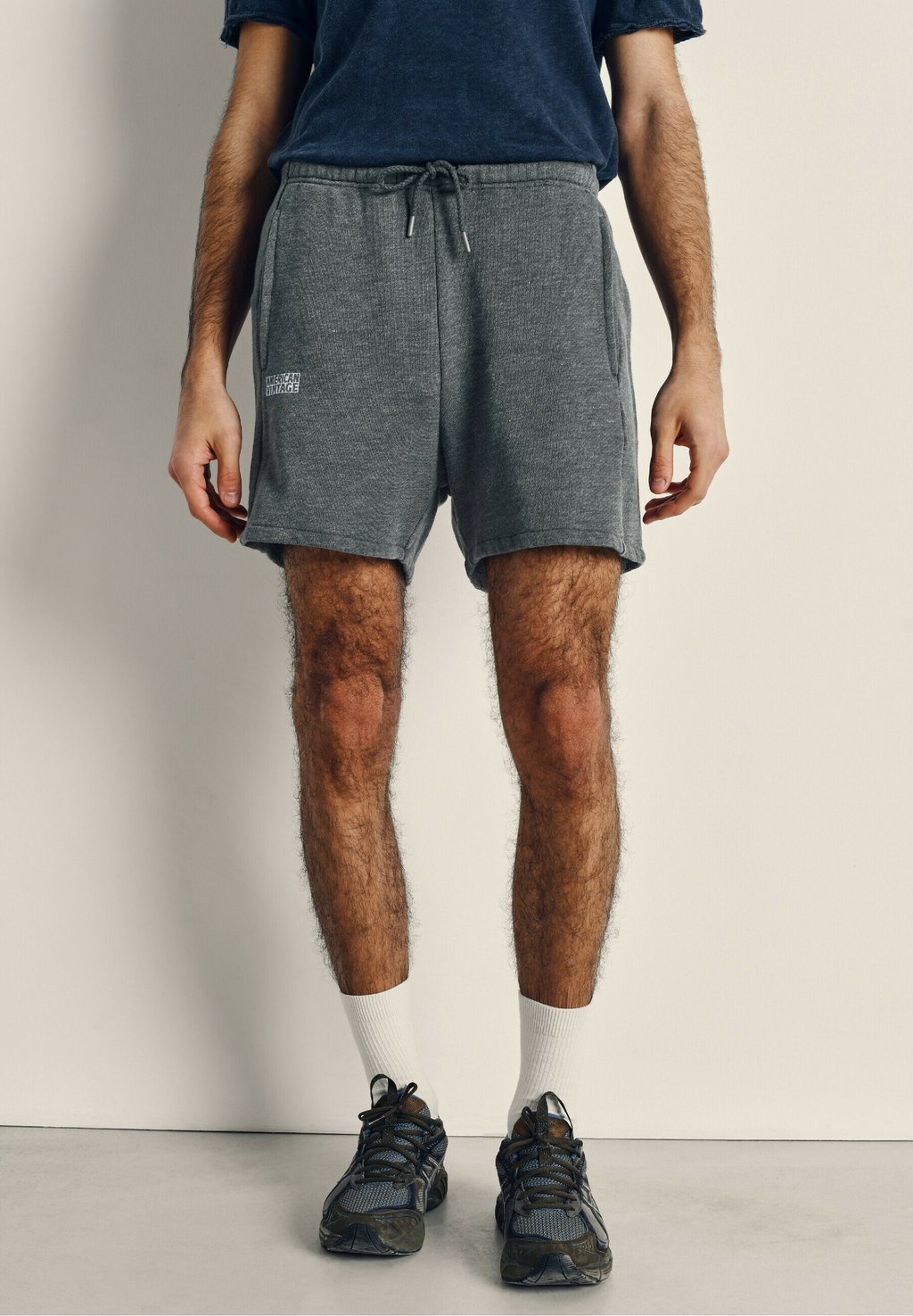 

Шорты DOVEN - Tracksuit bottoms American Vintage, темно-серый