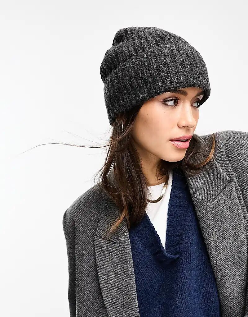 

Шапка крупной вязки в угольном цвете ASOS DESIGN