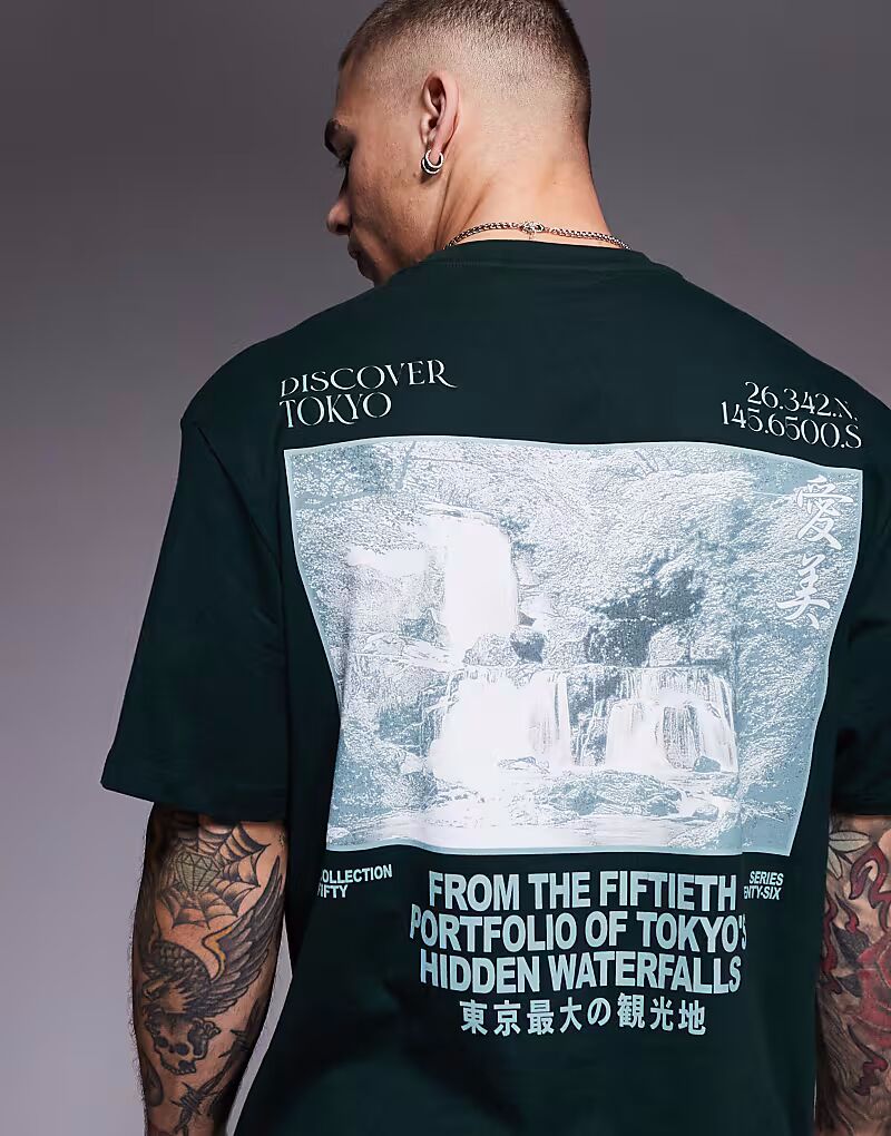 

Футболка свободного кроя ASOS DESIGN с принтом водопада темно-зеленого цвета