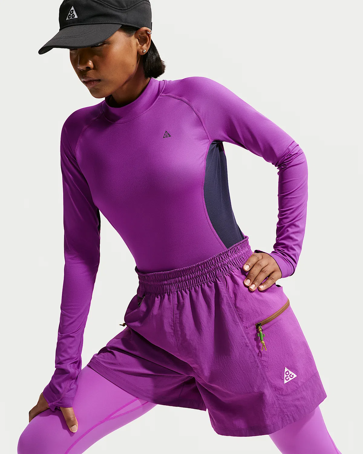 Женская термофутболка с длинным рукавом Nike ACG "Wildsee", Bold Berry/Obsidian/Safety Orange/Black — фото 3
