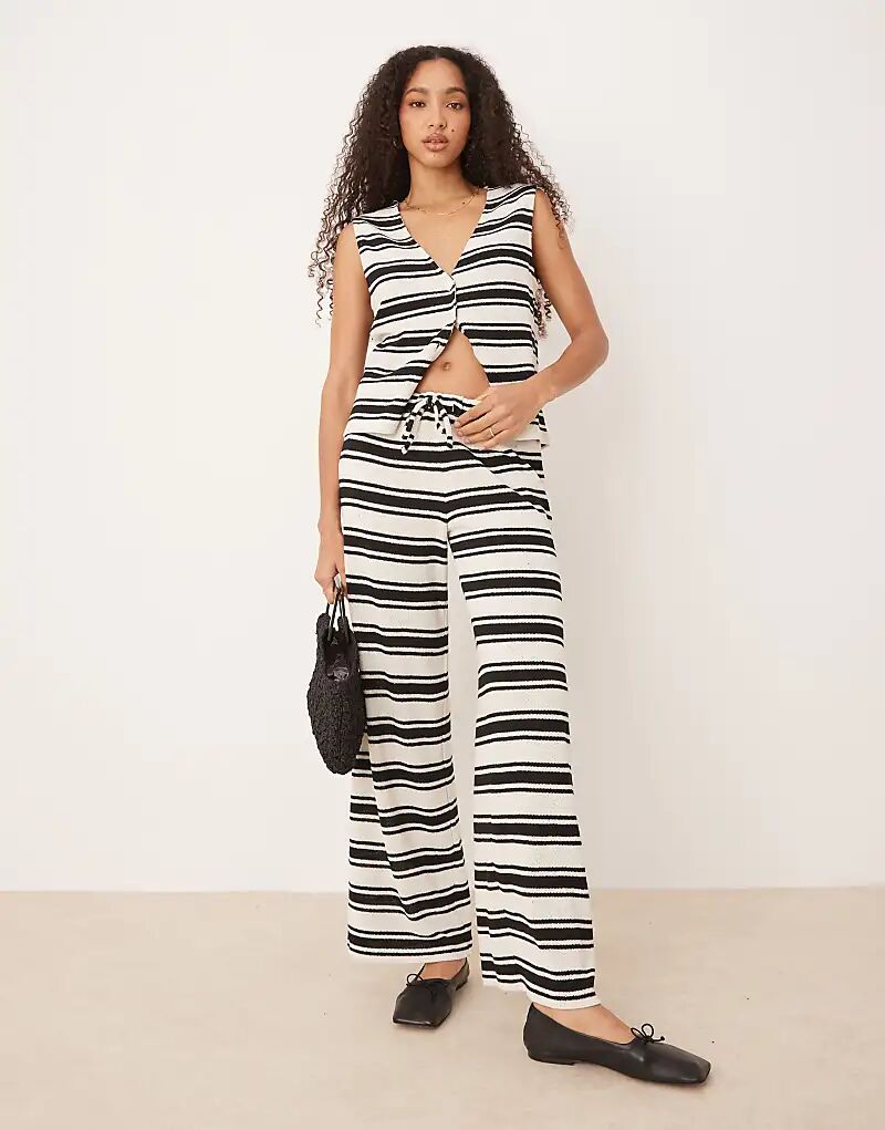 

Широкие брюки ASOS DESIGN из трикотажного однотонного полотна