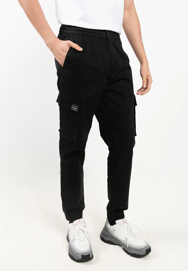 Брюки карго, зауженные, утепленные, черные Calvin Klein