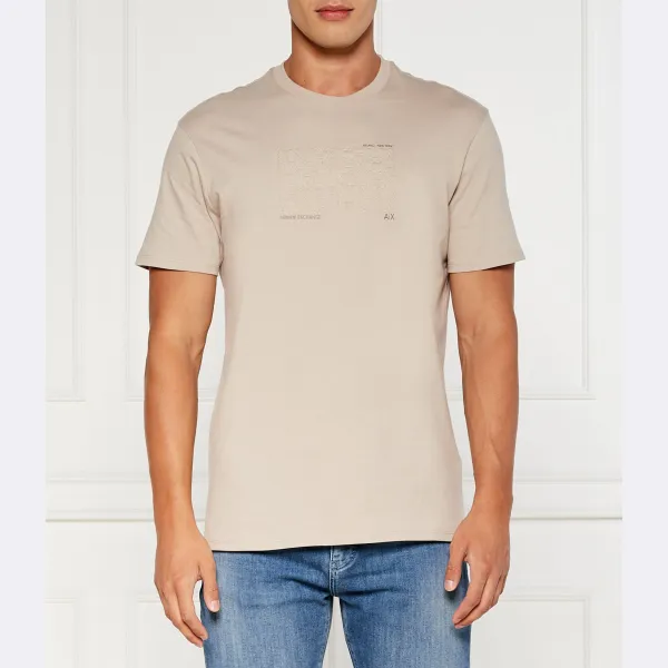 

Футболка стандартного кроя Armani Exchange, бежевый