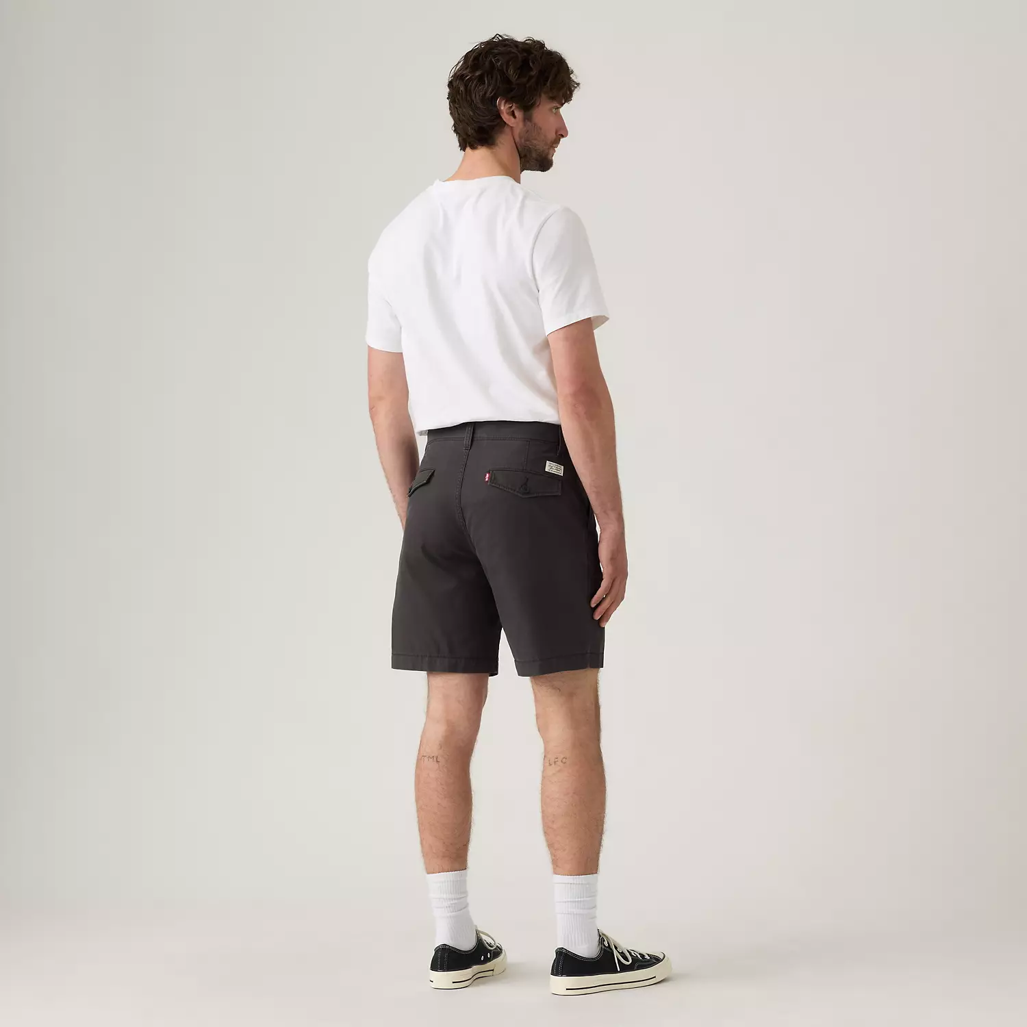 Levi's XX Chino Authentic Свободные 8-дюймовые легкие мужские шорты из твила, цвет Dark Phantom - Black — фото 3