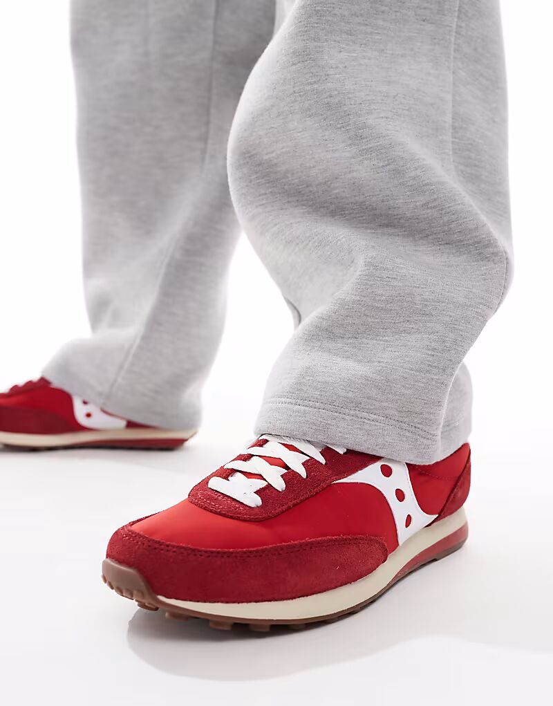 

Кроссовки Saucony Trainer 80 красного и белого цвета