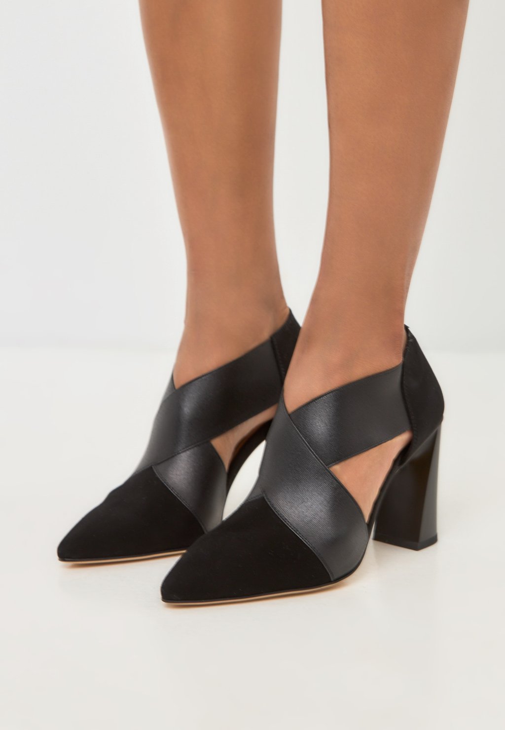 Классические туфли на каблуке High heels Cesare Gaspari, черный — фото 3