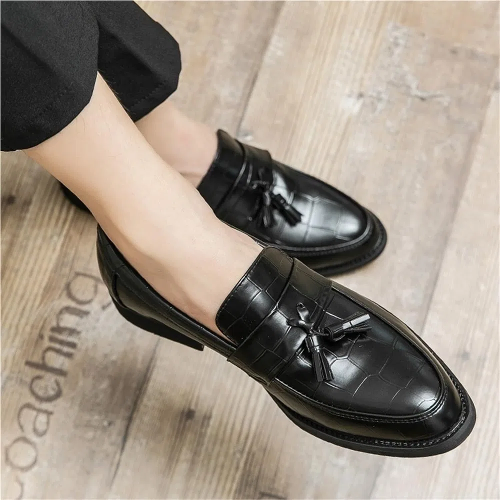 Лоферы с кисточками, Tassel Loafers, Brown UOPYNE — фото 4