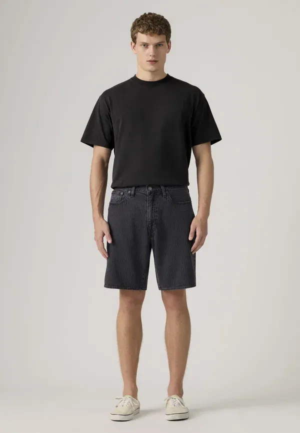Шорты свободные джинсовые Levi'S 468 Loose Shorts, цвет оникс — фото 4