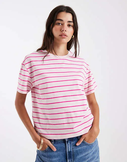

Розовая футболка свободного кроя в полоску New Look
