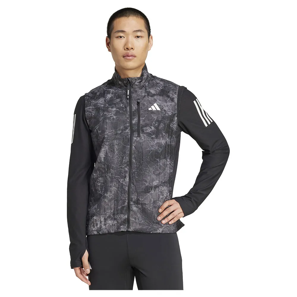 

Жилет adidas Own The Run Spray Dye, серый