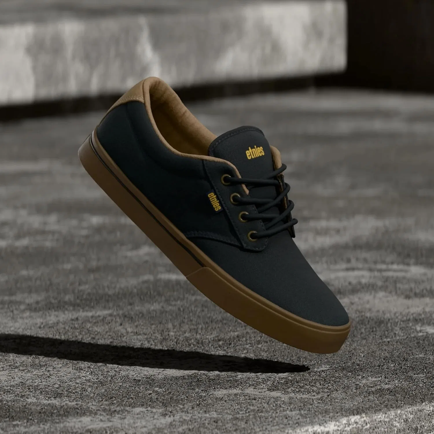 Мужские скейтбордистские кроссовки Etnies Jameson 2 Eco, Navy Tan Gum — фото 2