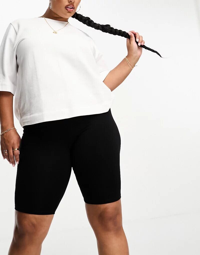 

Черные базовые шорты-леггинсы ASOS DESIGN Curve