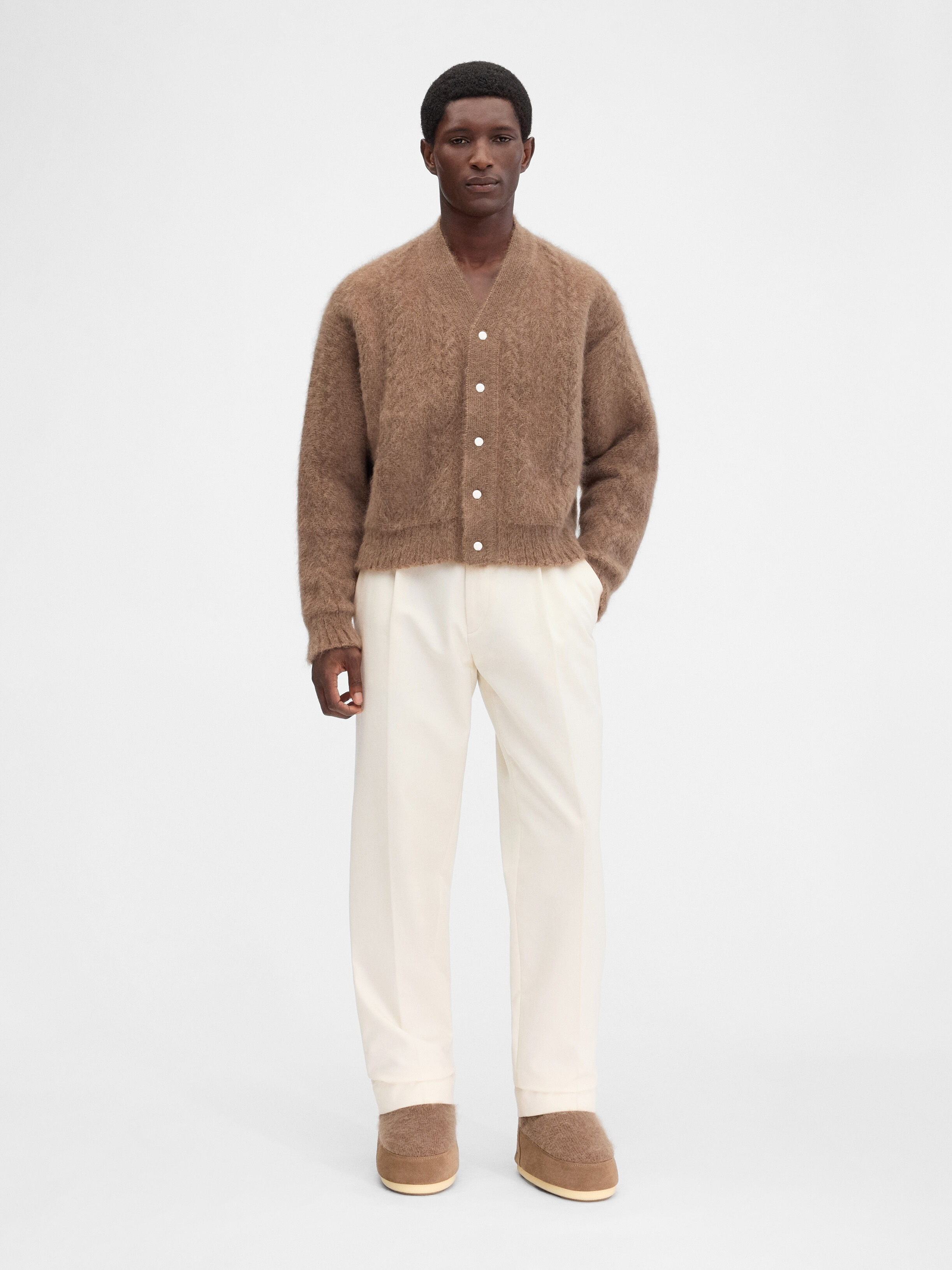 

Кардиган из мохера на пуговицах JACQUEMUS The Nuvola cardigan, кэмел