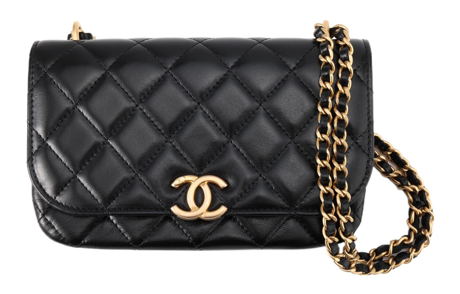 

CHANEL Кожаный чехол для телефона