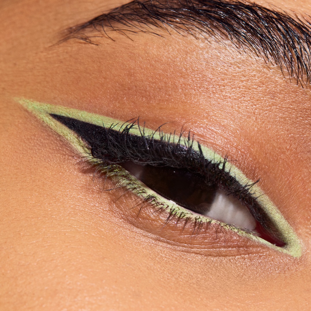 Карандаш для глаз colour excess gel pencil Mac, 38 - minty fresh, вес 0.35 гр. — фото 4