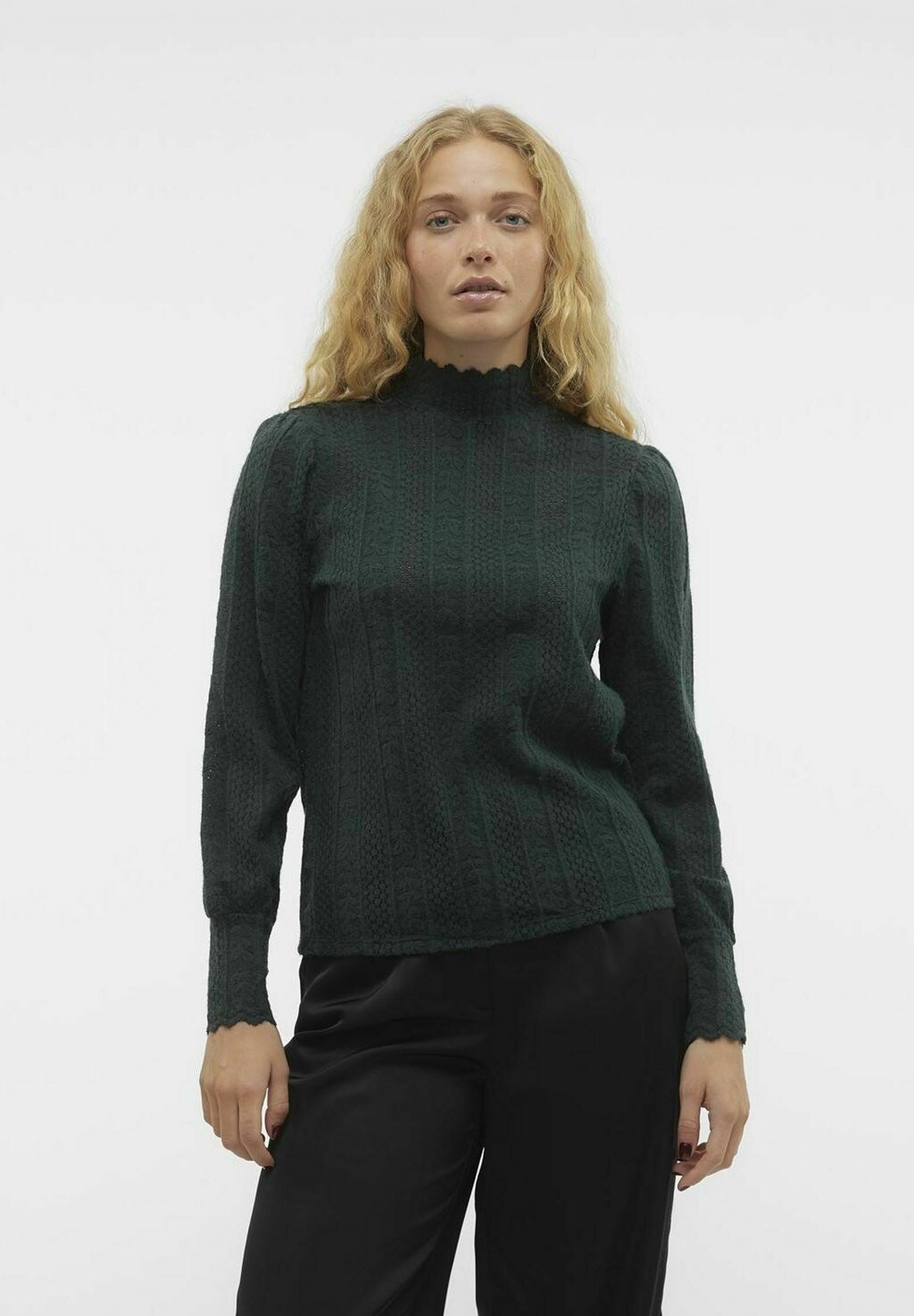 

Блузка Vero Moda, сосна пондероза