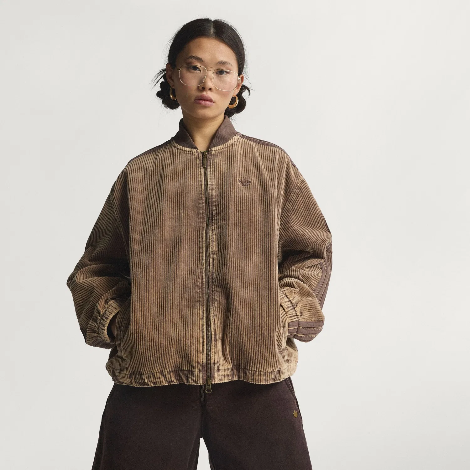 Женская вельветовая куртка SST от Adidas