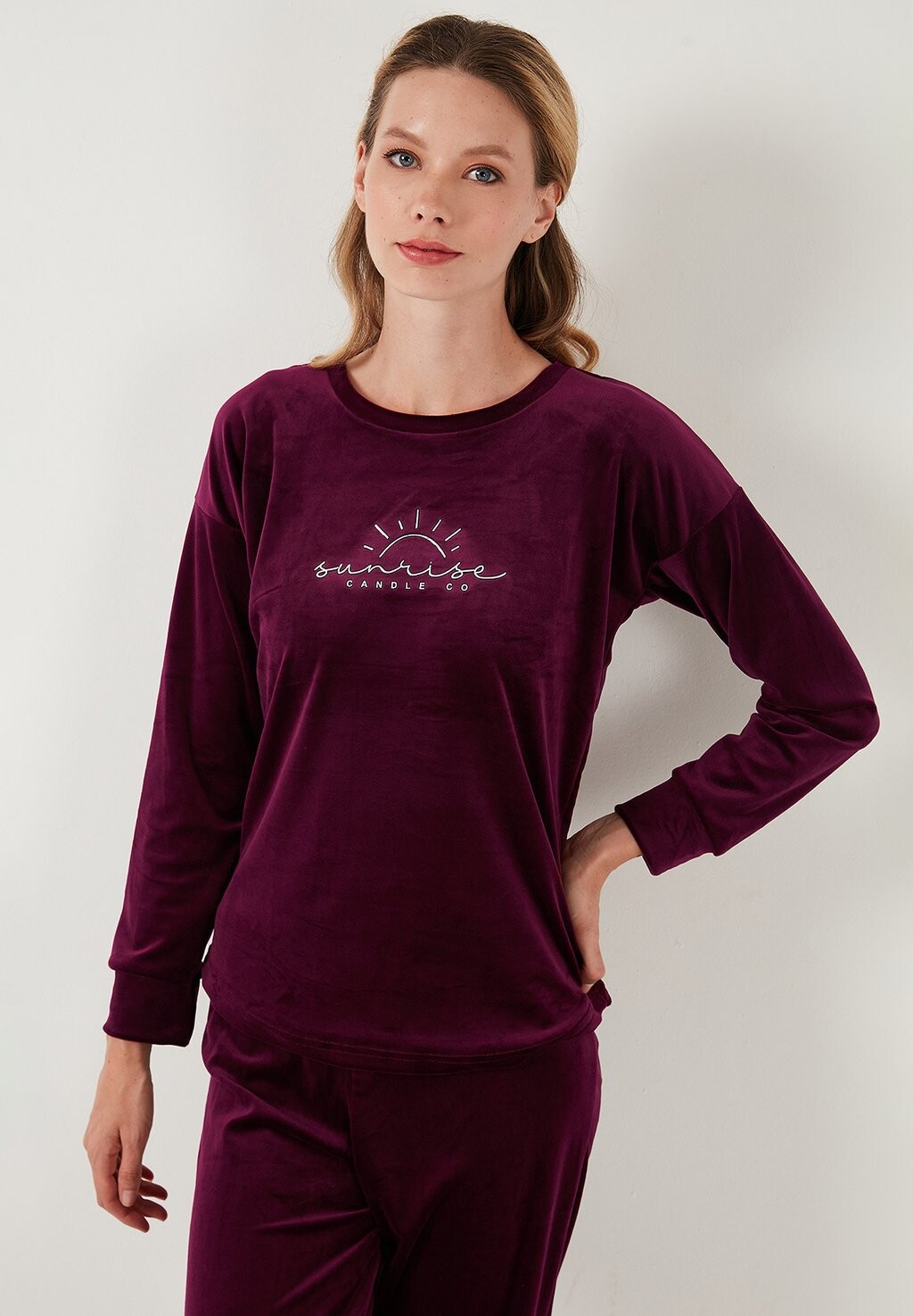 

Пижамный комплект REGULAR FIT SET LELA, фиолетовый