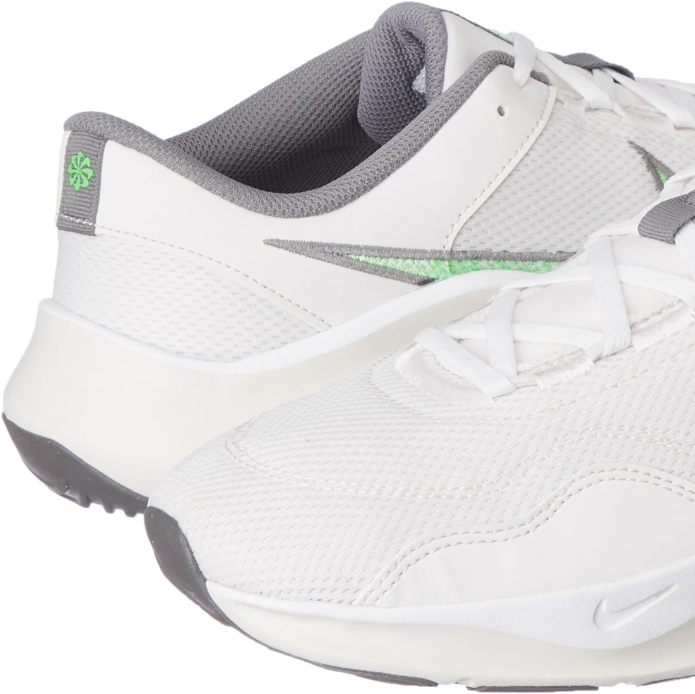 Кроссовки мужские для тренировок Nike Legend Essential 3 Next Nature для взрослых DM1120-006, Bone/Green — фото 3