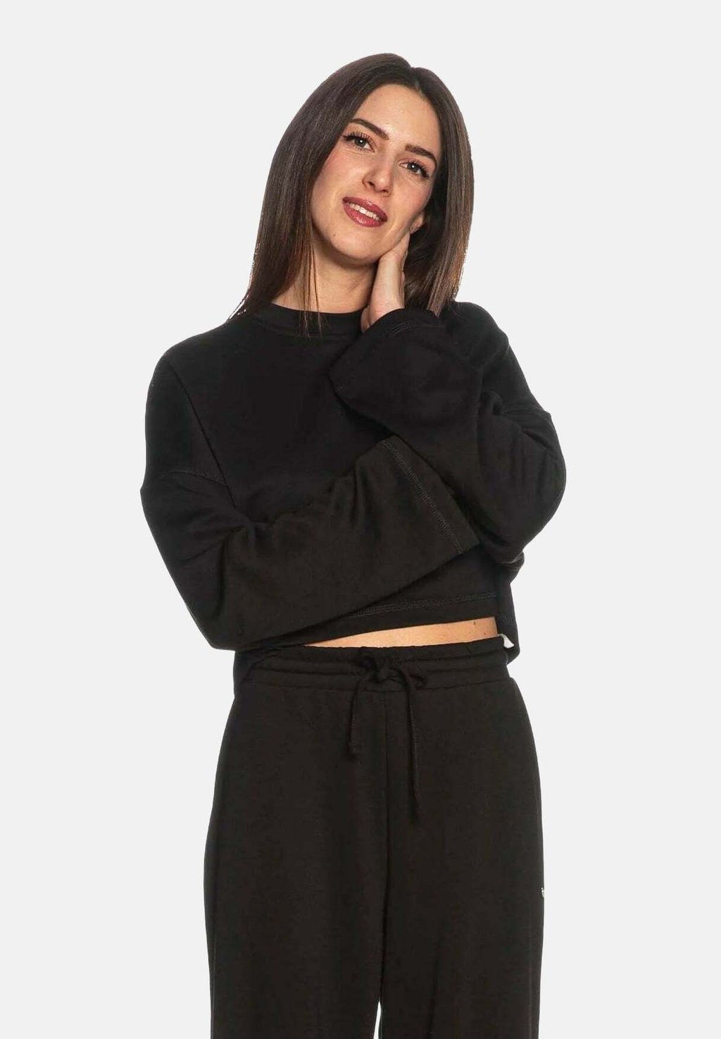 

Толстовка CROP ONLY, черный