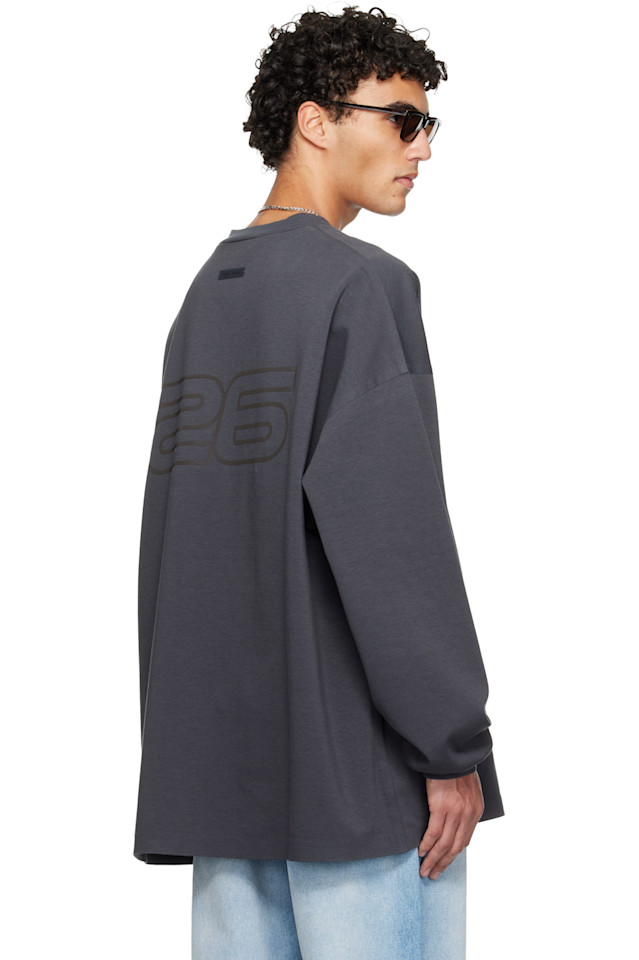 Fear Of God Essentials Серая праздничная футболка с длинным рукавом в стиле 90-х — фото 3