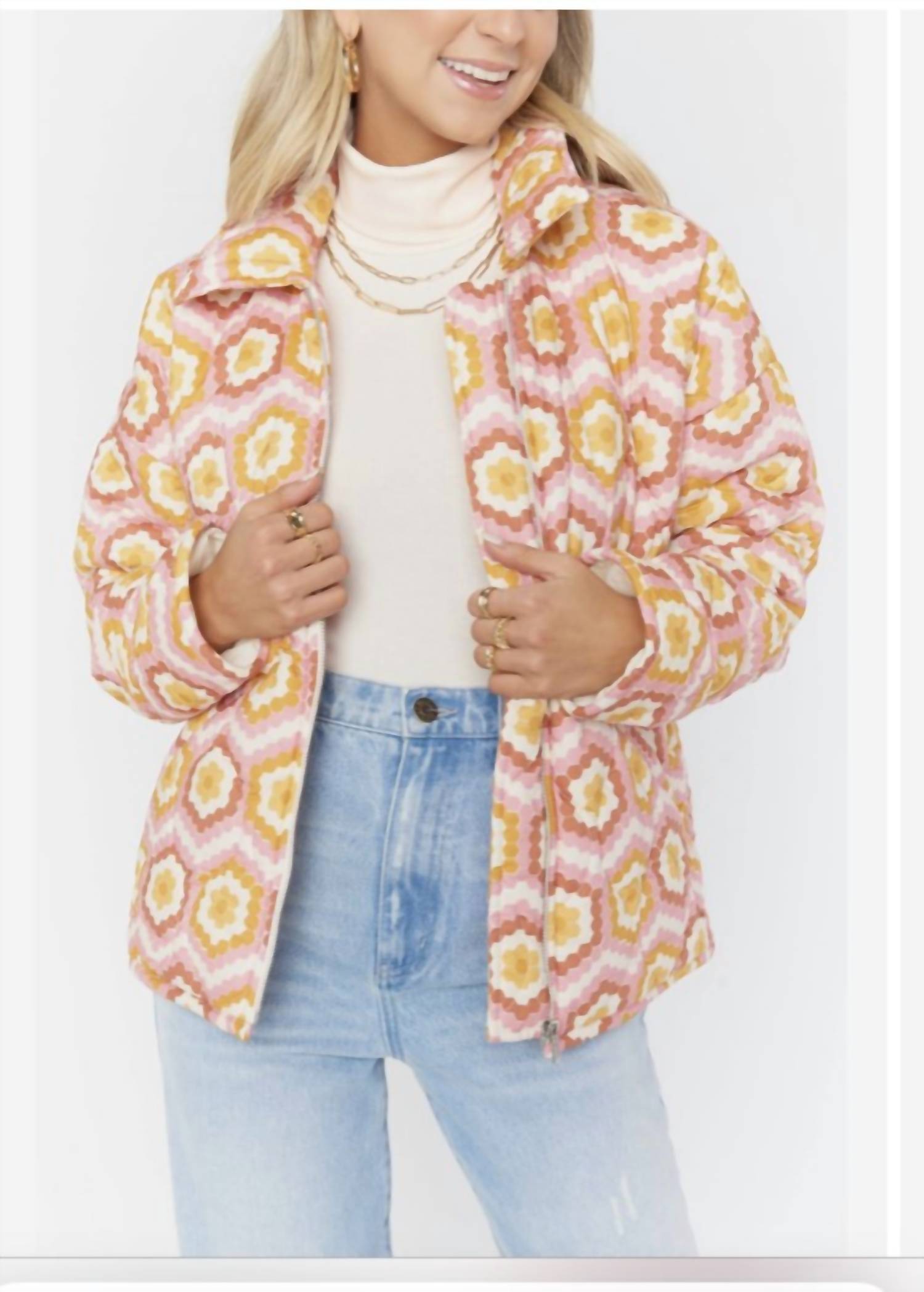 

Куртка Power Puffed Honeycomb в цвете Honeycomb Daisy Show Me Your Mumu