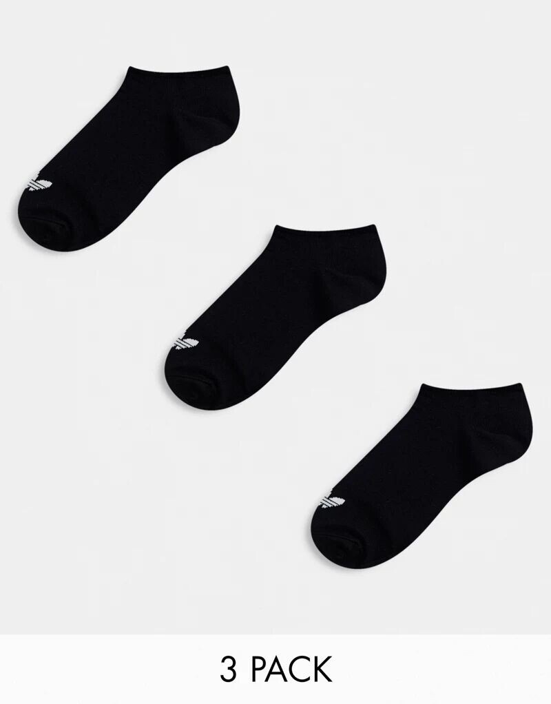 

Возьмите с собой 3 пары черных носков Adidas Originals