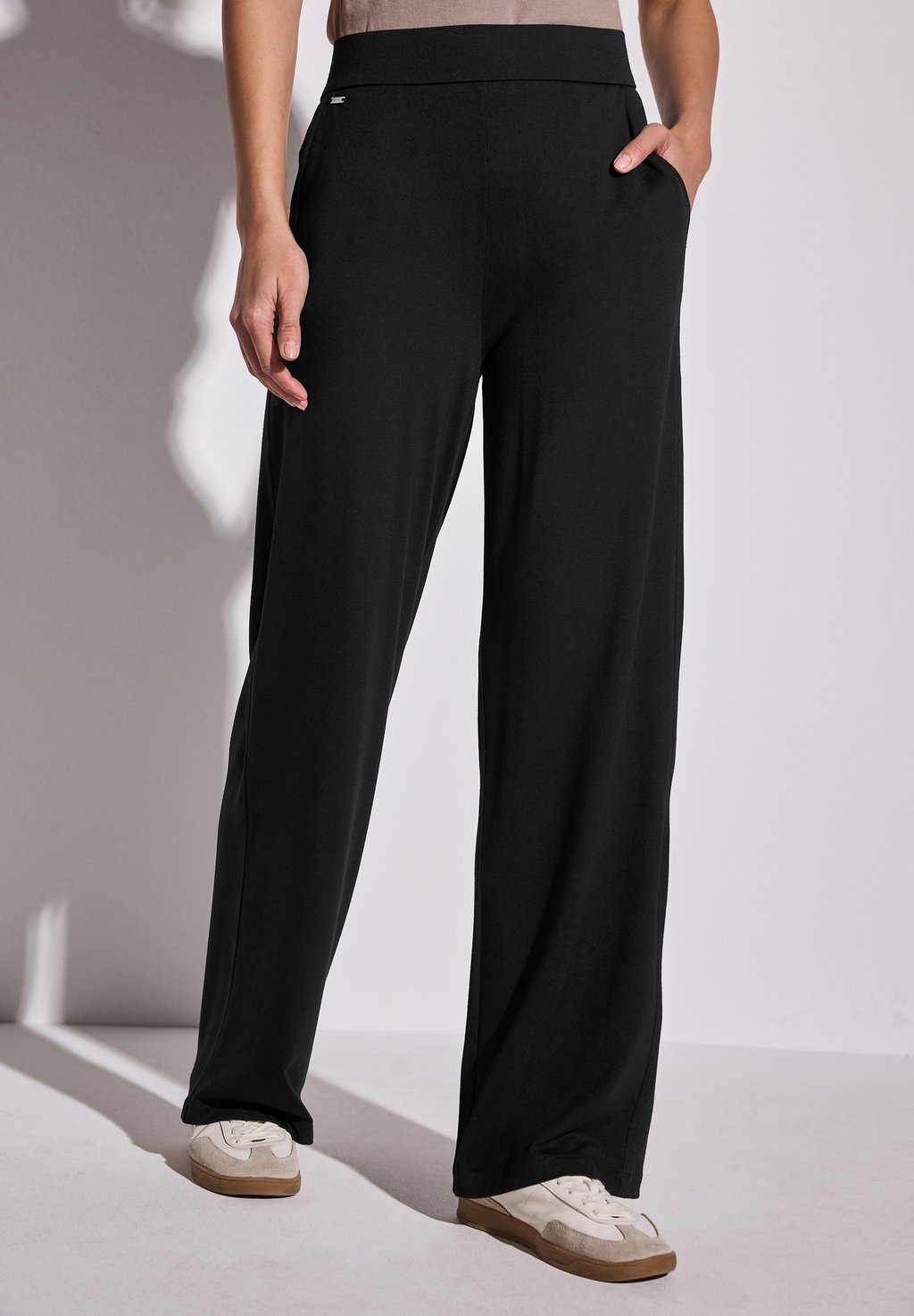 

Спортивные штаны WIDE LEG Street One, черный