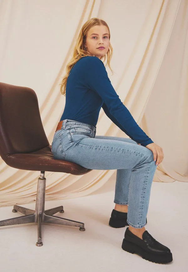 724 джинсы с высокой посадкой и прямыми штанинами Levi'S, Blue Wave Light - Light Indigo