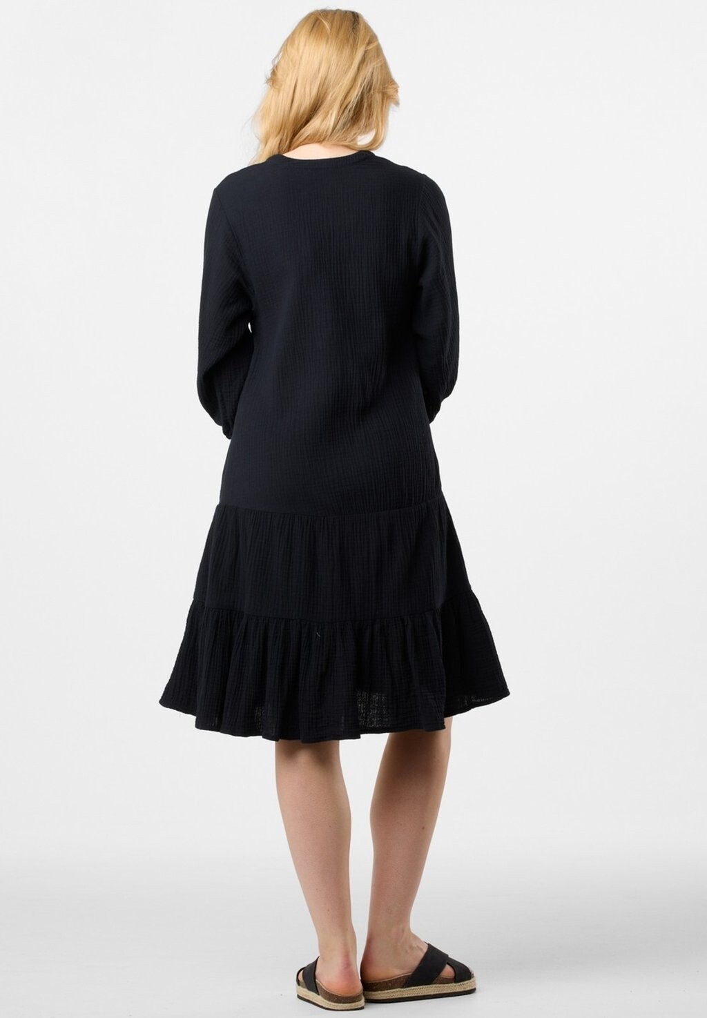 

Повседневное платье Maxime Seaside, черное