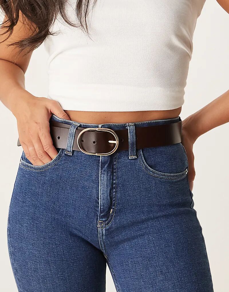 

Ремень для джинсов ASOS DESIGN из кожи с тонкой трубчатой пряжкой на талии и бедрах шоколадного цвета