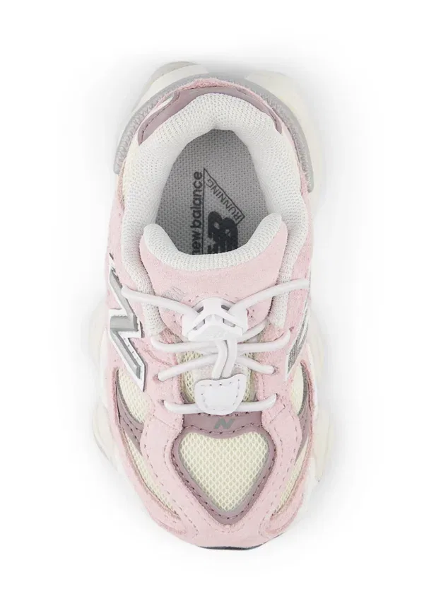 Детские кроссовки New Balance 9060, розовый сахар / айсвайн — фото 3