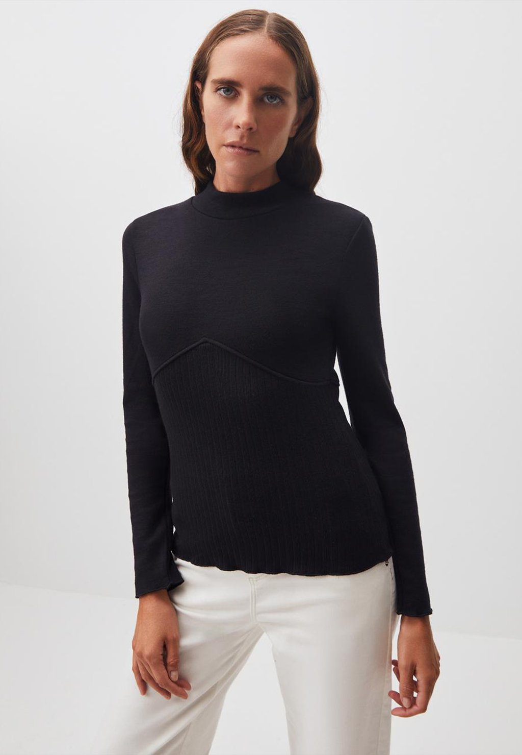 

Джемпер HALF TURTLENECK TEXTURED Jimmy Key, черный