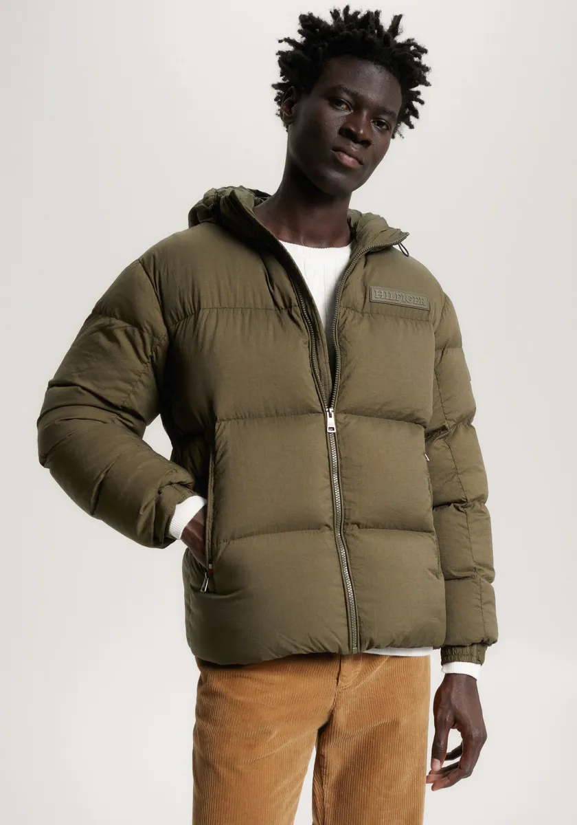 

Пуховик Tommy Hilfiger "NEW YORK GMD DOWN HOODED JACKET", с капюшоном, зеленый