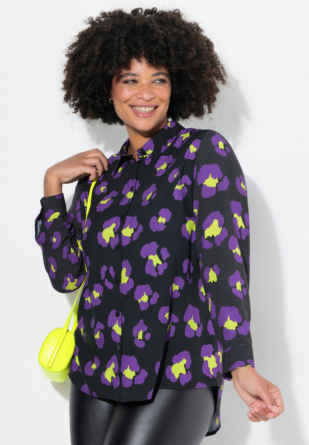 

Блузка на пуговицах COLORFUL LEOPARD PATTERN LONG SLEEVES Angel of Style, черный