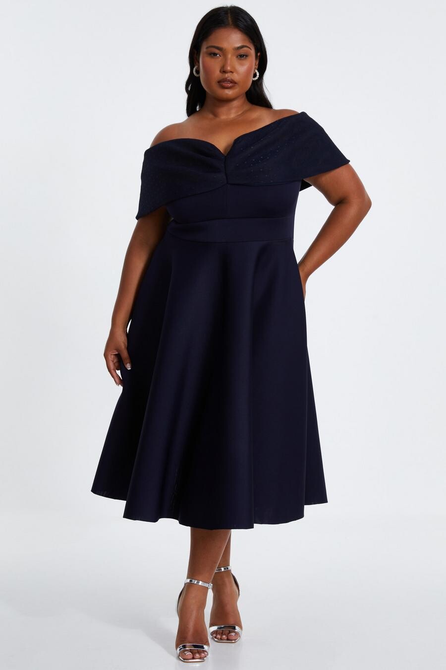 

Платье-футляр Curve Navy Midi QUIZ Clothing