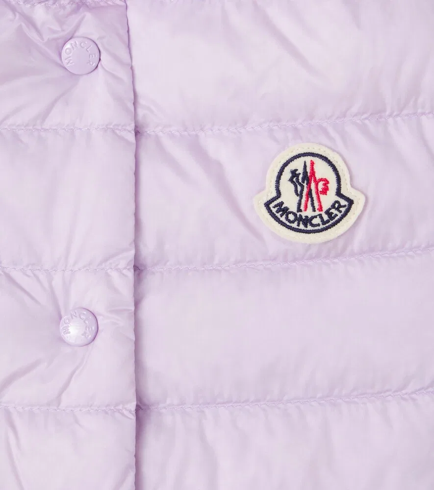 Пуховый жилет с логотипом Moncler Enfant, фиолетовый — фото 3