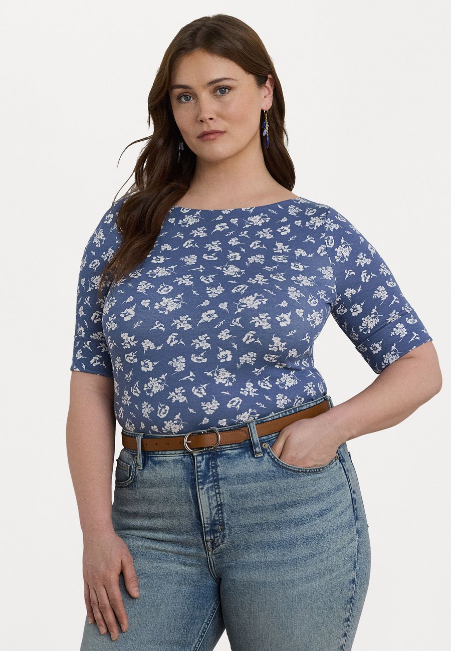 

Футболка Lauren Ralph Lauren Woman FLORAL STRETCH COTTON BOATNECK TEE, Blue Multi/Blue, Синий, Футболка Lauren Ralph Lauren Woman FLORAL STRETCH COTTON BOATNECK TEE, Blue Multi/Blue